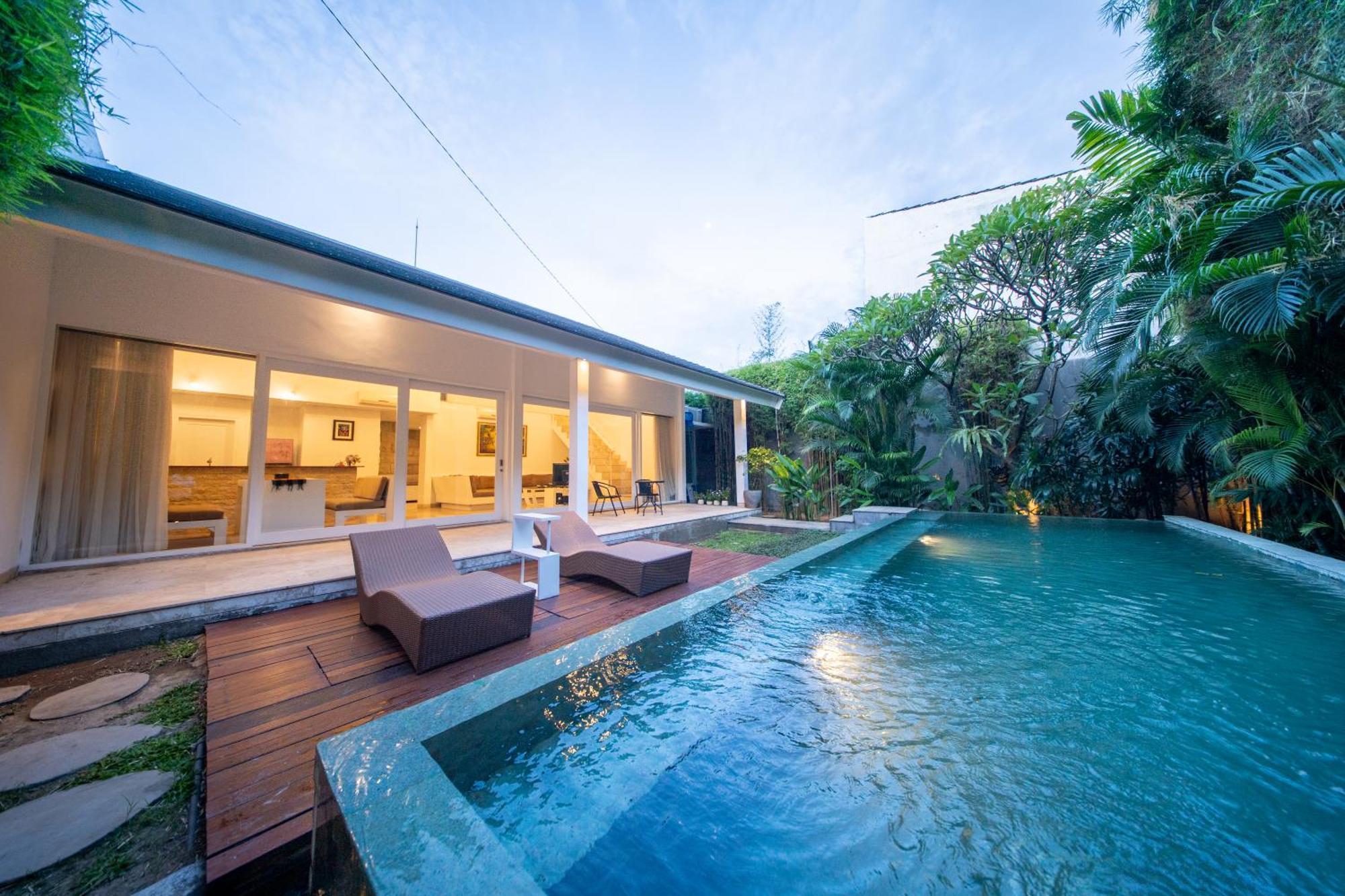 Tirta Villa Sanur Esterno foto